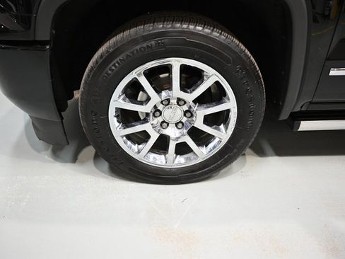 Used 2017 GMC Sierra 1500 Denali w/ Denali Ultimate Package image 35