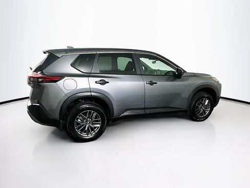 Used 2023 Nissan Rogue S AWD/4WD image 10