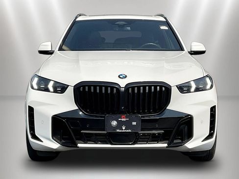 Used 2024 BMW X5 xDrive40i w/ Executive Package AWD/4WD image 2