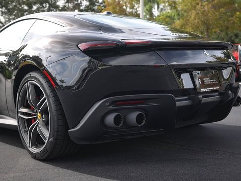 Certified 2022 Ferrari Roma image 14