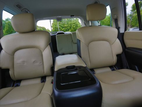 Used 2023 INFINITI QX80 Premium Select w/ Cargo Package AWD/4WD image 14