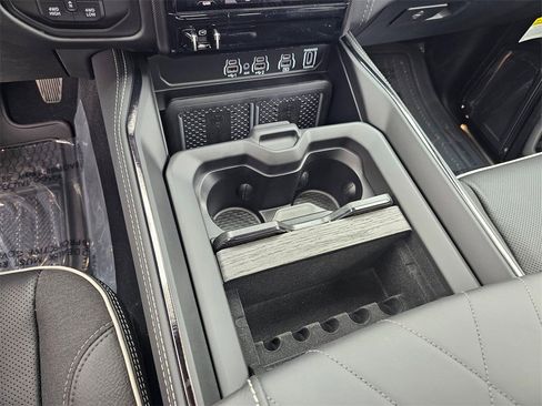 New 2026 RAM 2500 Limited image 23