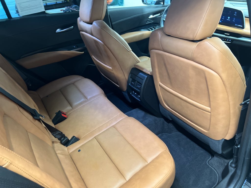 Used 2024 Cadillac XT4 Sport AWD/4WD image 45