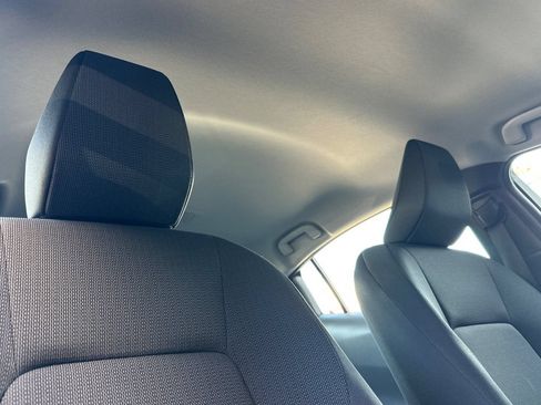 Certified 2024 Toyota Prius LE FWD image 18
