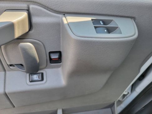 Used 2019 Chevrolet Express 2500 w/ Communications Package RWD image 14