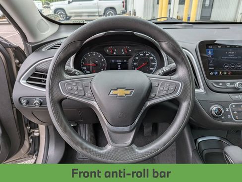 Used 2025 Chevrolet Malibu LT FWD image 14