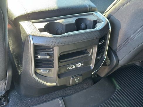 Used 2025 RAM 1500 Big Horn AWD/4WD image 17