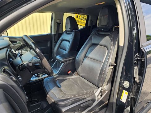 Used 2019 Chevrolet Colorado ZR2 w/ ZR2 Midnight Special Edition AWD/4WD image 13