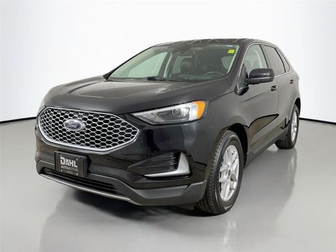 Used 2023 Ford Edge SEL AWD/4WD image 3