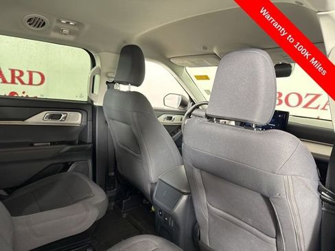 Certified 2025 Ford Explorer Active image 20