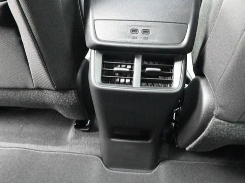 New 2026 Chevrolet Equinox LT FWD image 29
