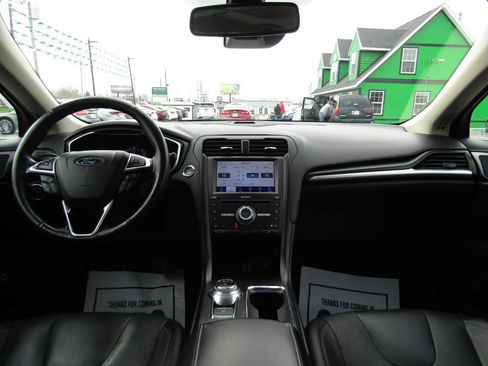 Used 2020 Ford Fusion Energi Titanium image 9