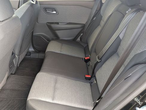 Used 2023 Nissan Rogue SV AWD/4WD image 26