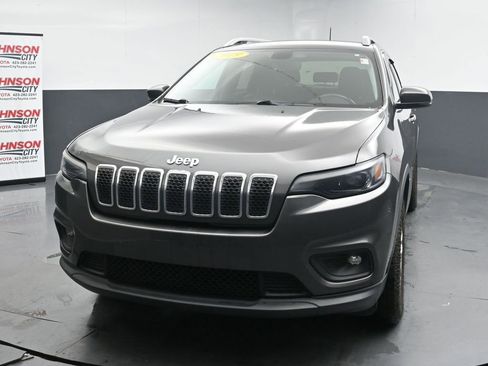 Used 2019 Jeep Cherokee Latitude Plus w/ Comfort/Convenience Group AWD/4WD image 4