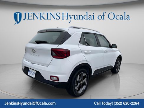 New 2026 Hyundai Venue SEL FWD image 6