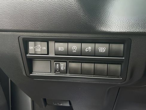Used 2023 Toyota Tundra SR5 w/ SR5 Premium Package AWD/4WD image 21