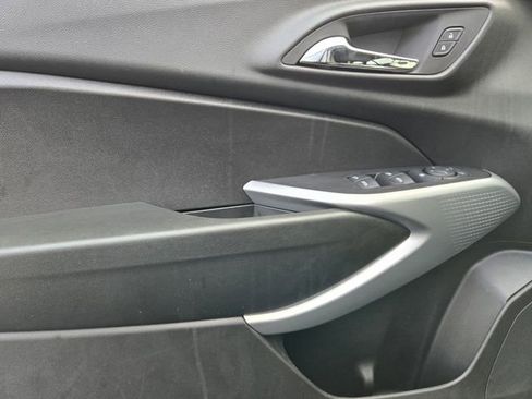 Used 2024 Chevrolet Trax LS image 16