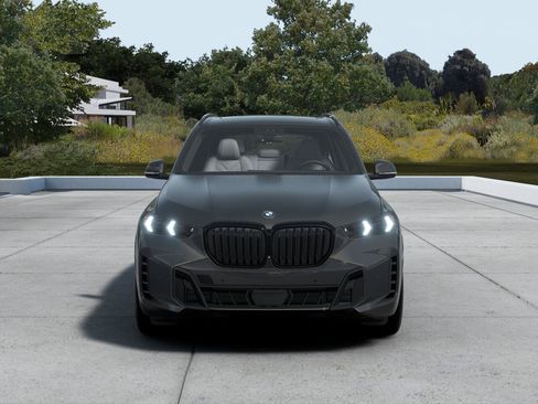 Used 2026 BMW X5 sDrive40i w/ M Sport Package RWD image 3