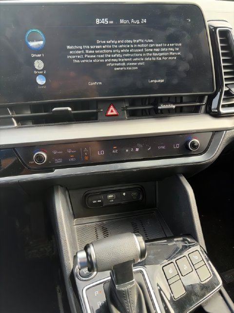 Used 2023 Kia Sportage EX AWD/4WD image 6