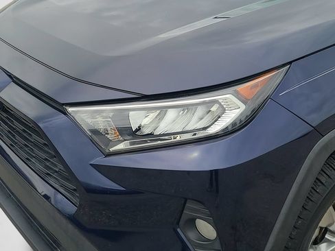 Used 2020 Toyota RAV4 XLE Premium FWD image 25