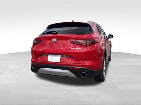 Used 2020 Alfa Romeo Stelvio RWD image 5