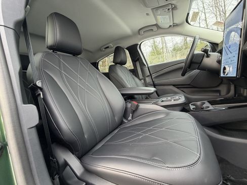 New 2025 Ford Mustang Mach-E Select image 32