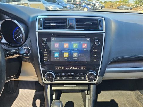 Used 2018 Subaru Outback 3.6R Limited image 26