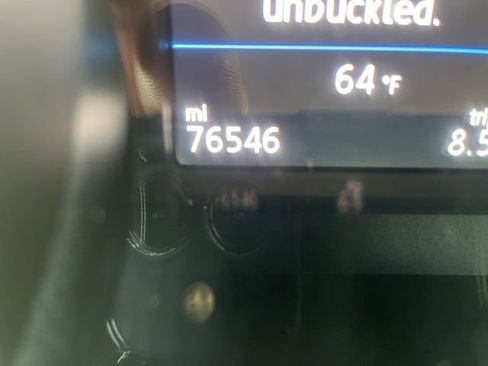 Used 2019 Volkswagen Tiguan SE w/ Panoramic Sunroof Package image 13