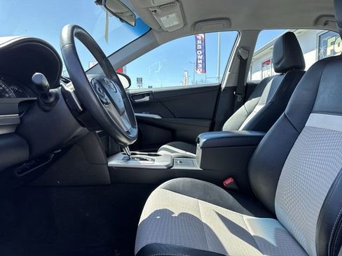 Used 2013 Toyota Camry SE image 11