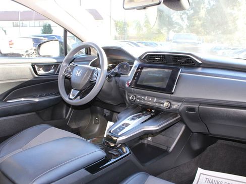 Used 2018 Honda Clarity Plug-In Hybrid image 21
