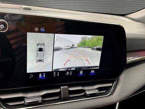 Used 2025 Chevrolet Equinox RS w/ Safety and Technology Package AWD/4WD image 9