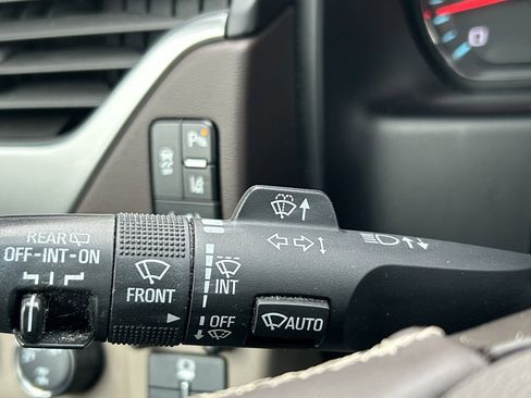 Used 2015 Chevrolet Suburban LTZ w/ Max Trailering Package image 25