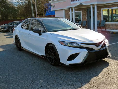 Used 2023 Toyota Camry XSE image 5