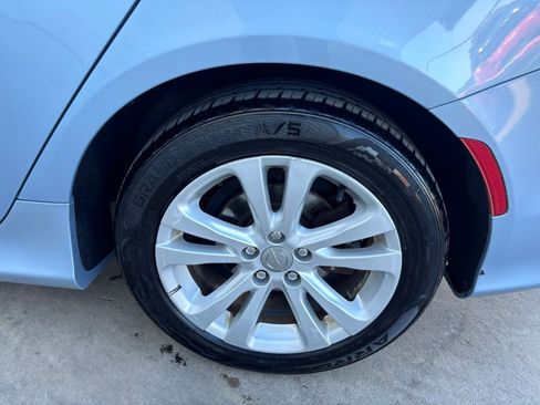 Used 2015 Chrysler 200 Limited w/ Convenience Group image 7