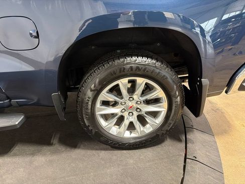 Used 2020 Chevrolet Silverado 1500 LTZ w/ LTZ Plus Package AWD/4WD image 36
