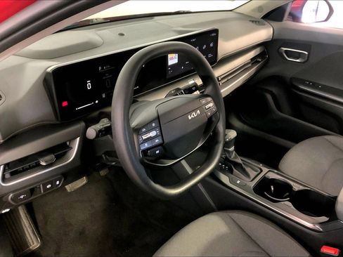 Used 2025 Kia K4 FWD image 14