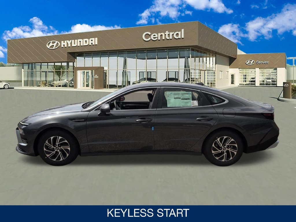 New 2026 Hyundai Sonata Blue FWD image 5