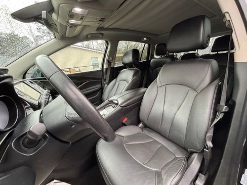 Used 2019 Buick Envision Essence w/ LPO, Active Package FWD image 7