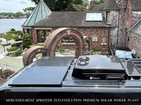 Used 2022 Mercedes-Benz Sprinter 2500 image 39