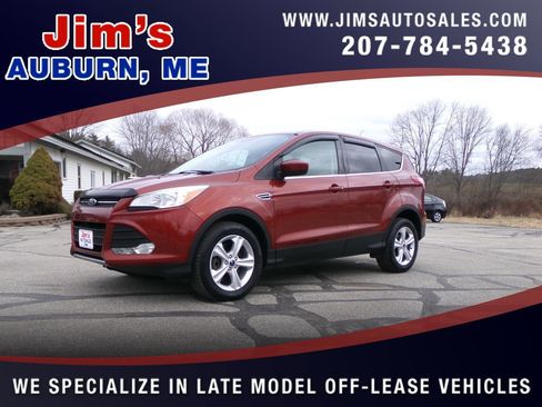 Used 2015 Ford Escape SE AWD/4WD image 1