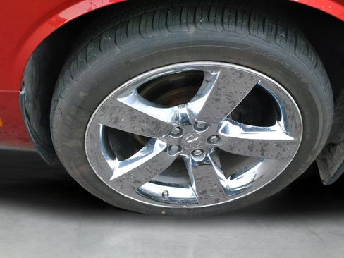 Used 2009 Dodge Challenger R/T RWD image 29