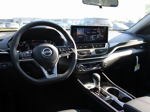 New 2025 Nissan Altima 2.5 SR w/ SR Premium Package image 6