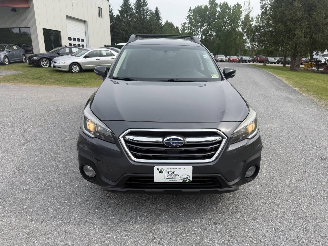 Used 2018 Subaru Outback 2.5i Limited AWD/4WD image 8