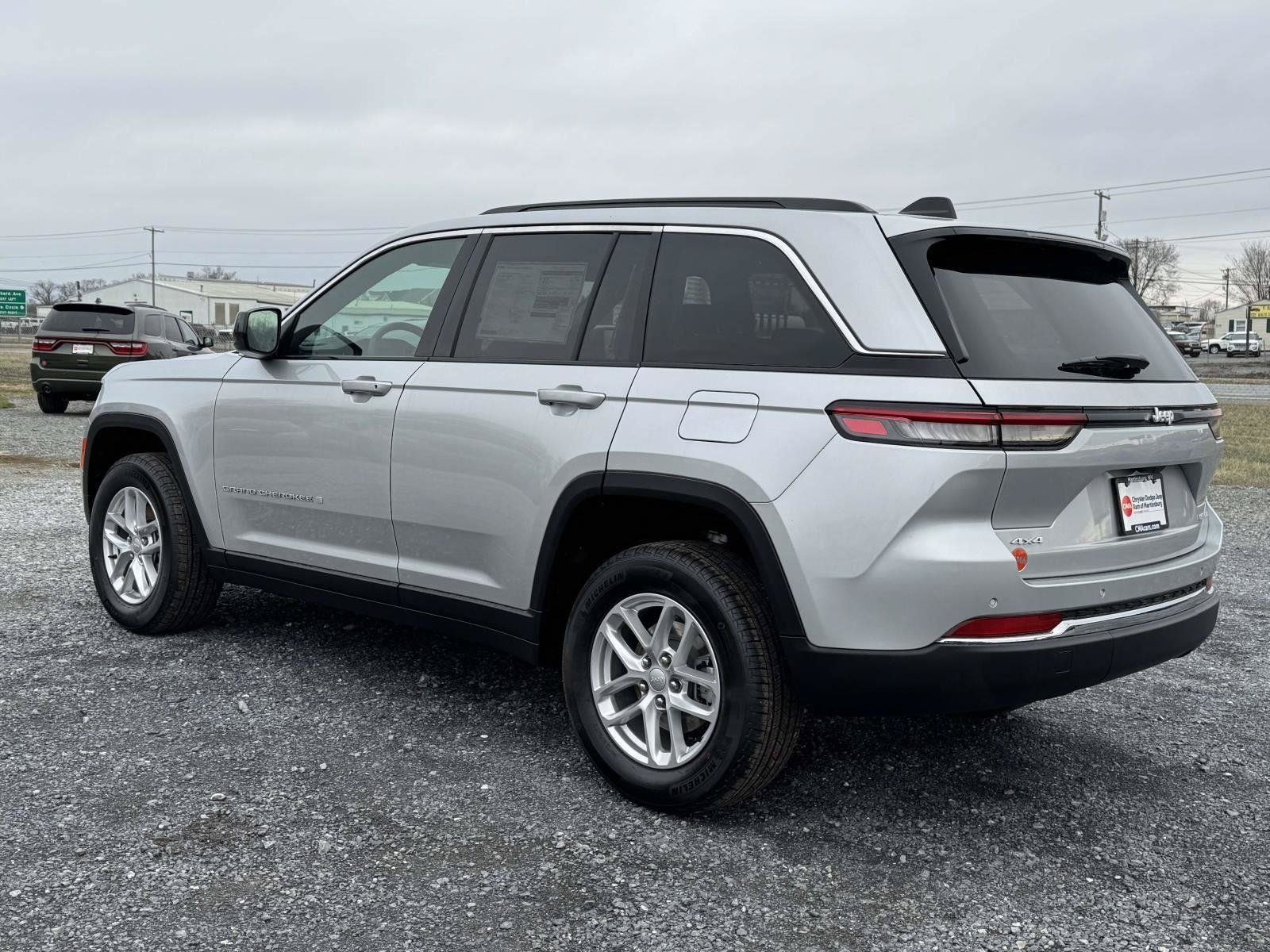 New 2026 Jeep Grand Cherokee Laredo X AWD/4WD image 23