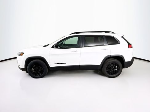 Used 2023 Jeep Cherokee Altitude Lux image 7