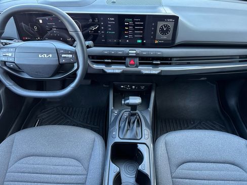 Used 2025 Kia K4 EX FWD image 15
