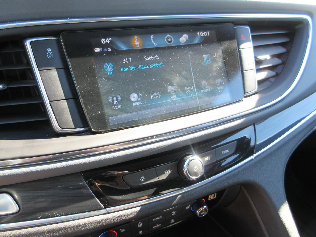 Used 2019 Buick Enclave Essence FWD image 29