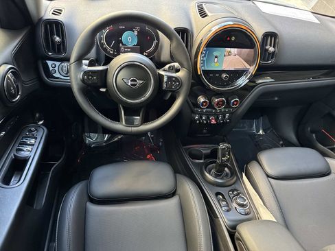 Certified 2024 MINI Cooper Countryman S FWD image 8
