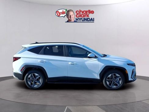 New 2026 Hyundai Tucson SEL FWD image 6