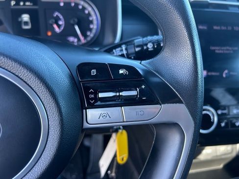 Used 2023 Hyundai Santa Cruz SE image 16